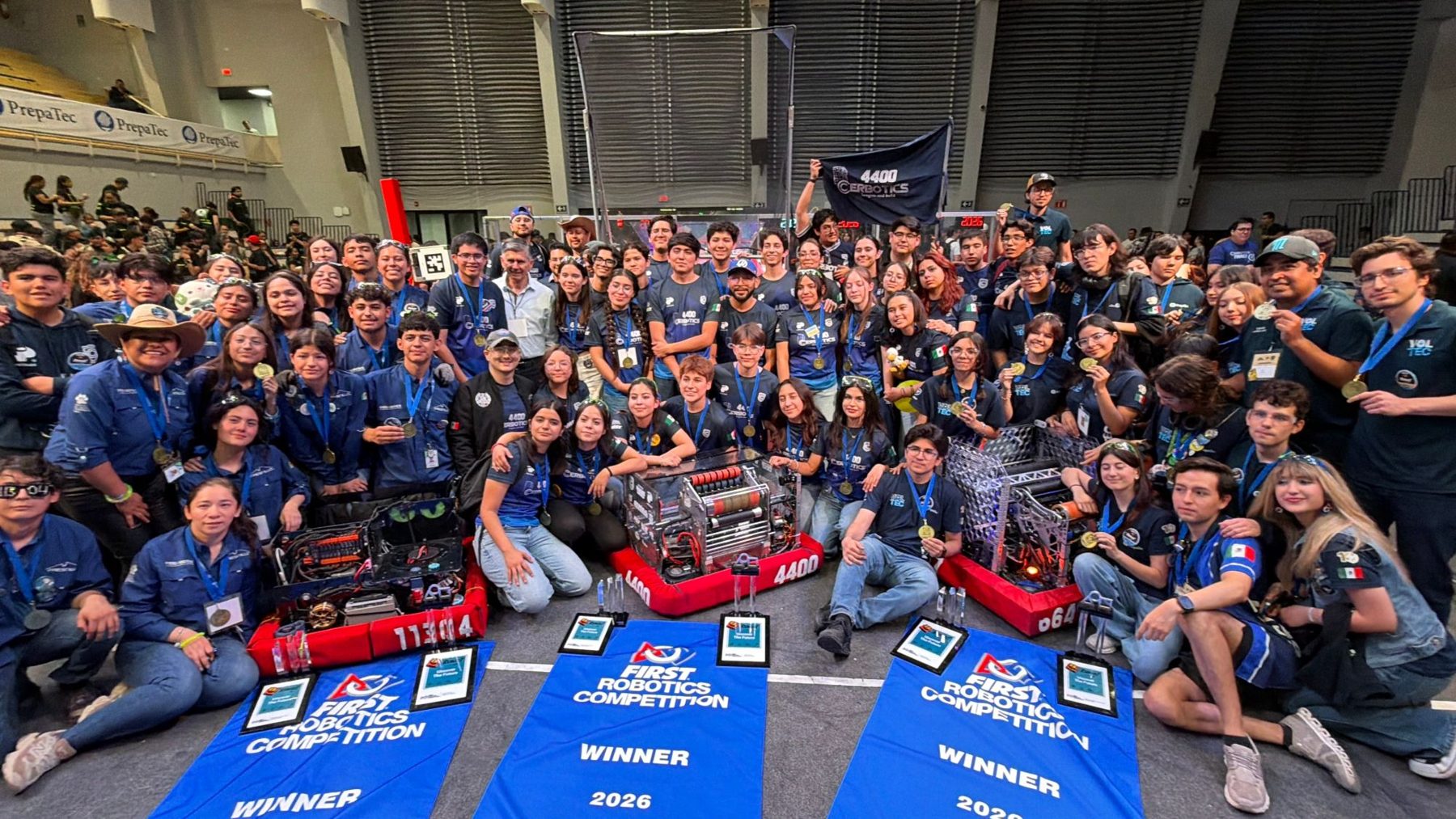 Alianza ganadora con Cerbotics 4400 y sus robots